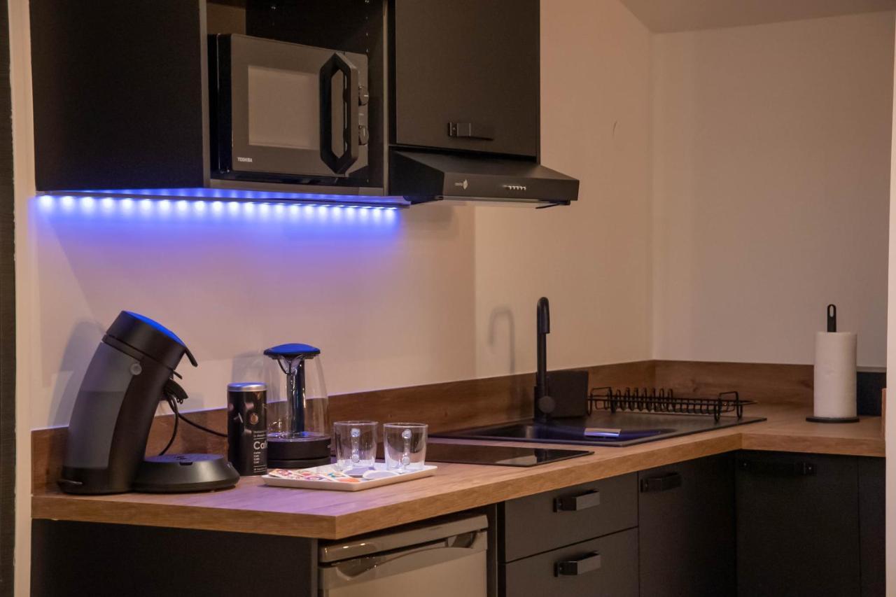 Blue Night - Jacuzzi - Bord De Seine Apartment Corbeil-Essonnes Ngoại thất bức ảnh